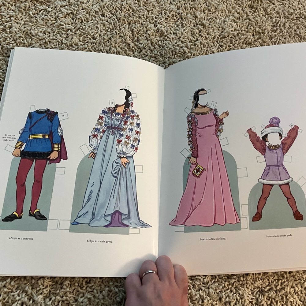 Lot of 3 Historical Tom Tierney paper doll books - vintage 1980s & ‘90s - Picture 4 of 8